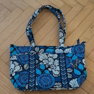 Vera Bradley Blue and White Blue Bayou Floral Mandy Shoulder Bag